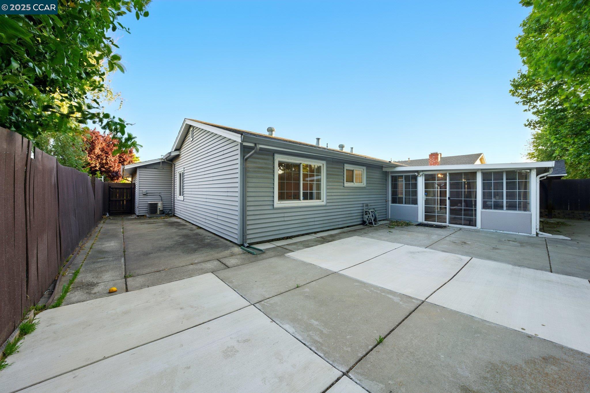 Detail Gallery Image 40 of 52 For 3312 Steele Dr, Bay Point,  CA 94565 - 3 Beds | 2 Baths