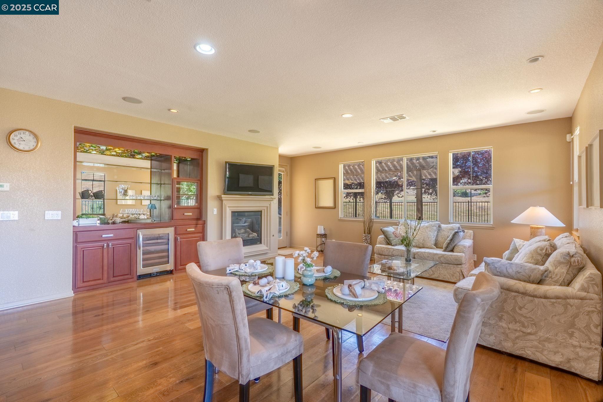 Detail Gallery Image 15 of 53 For 9028 Tee Box Ct, Patterson,  CA 95363 - 4 Beds | 3/1 Baths