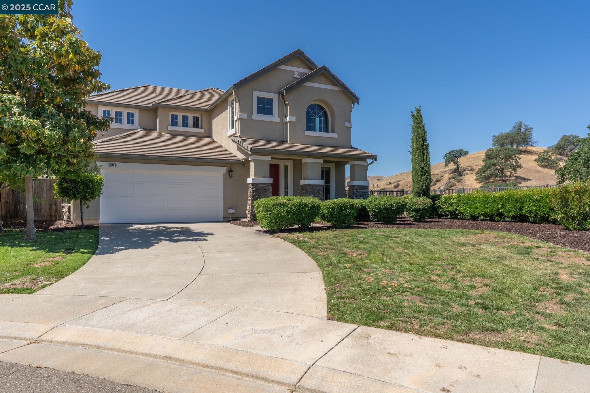 Detail Gallery Image 3 of 53 For 9028 Tee Box Ct, Patterson,  CA 95363 - 4 Beds | 3/1 Baths