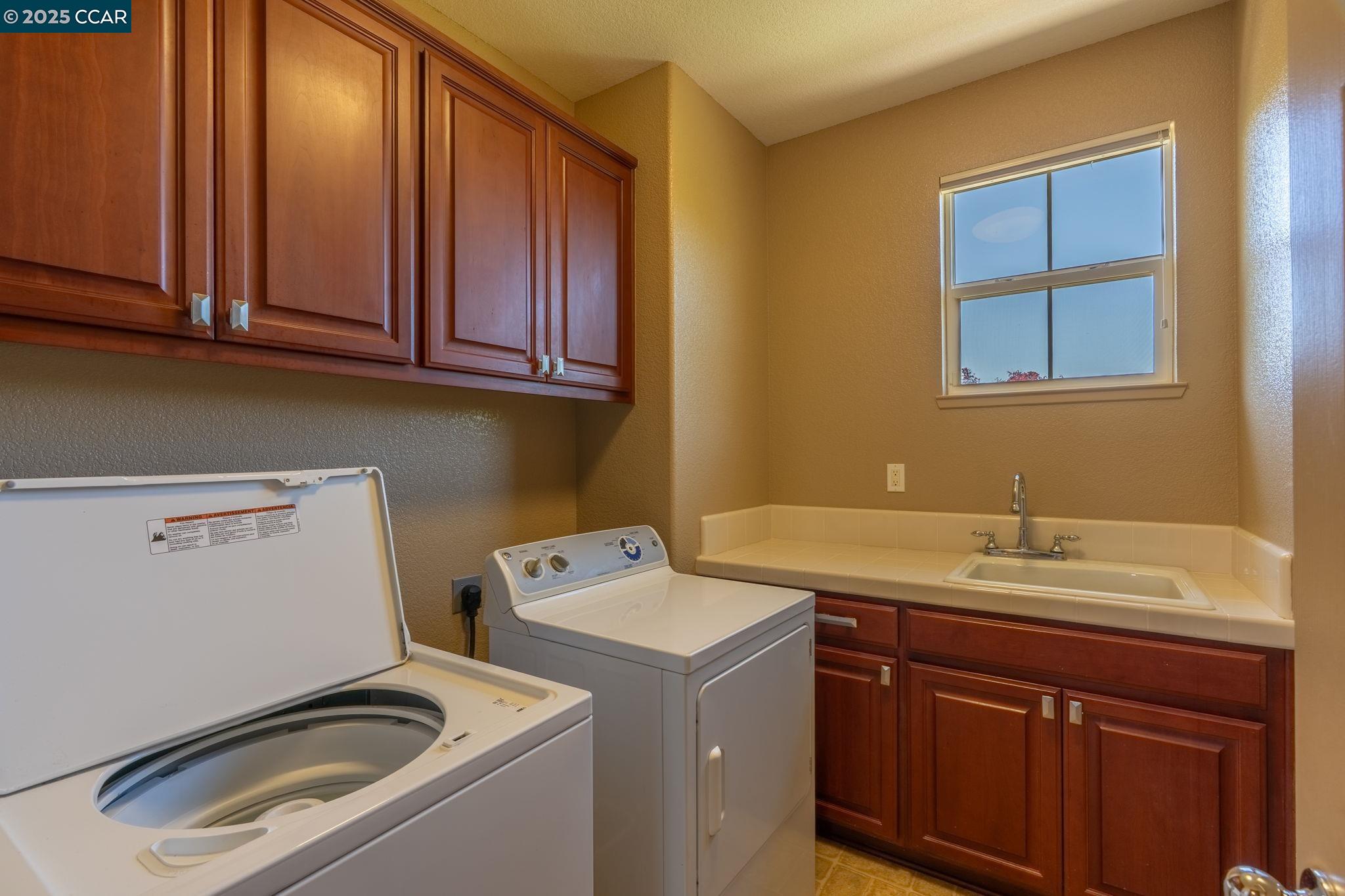 Detail Gallery Image 31 of 53 For 9028 Tee Box Ct, Patterson,  CA 95363 - 4 Beds | 3/1 Baths