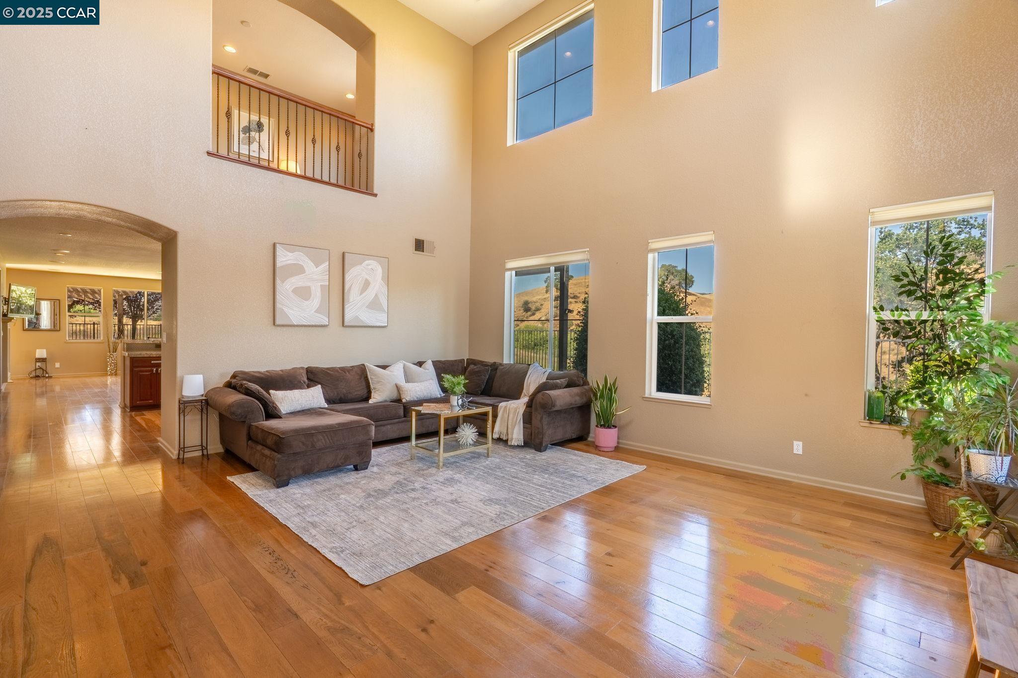 Detail Gallery Image 7 of 53 For 9028 Tee Box Ct, Patterson,  CA 95363 - 4 Beds | 3/1 Baths