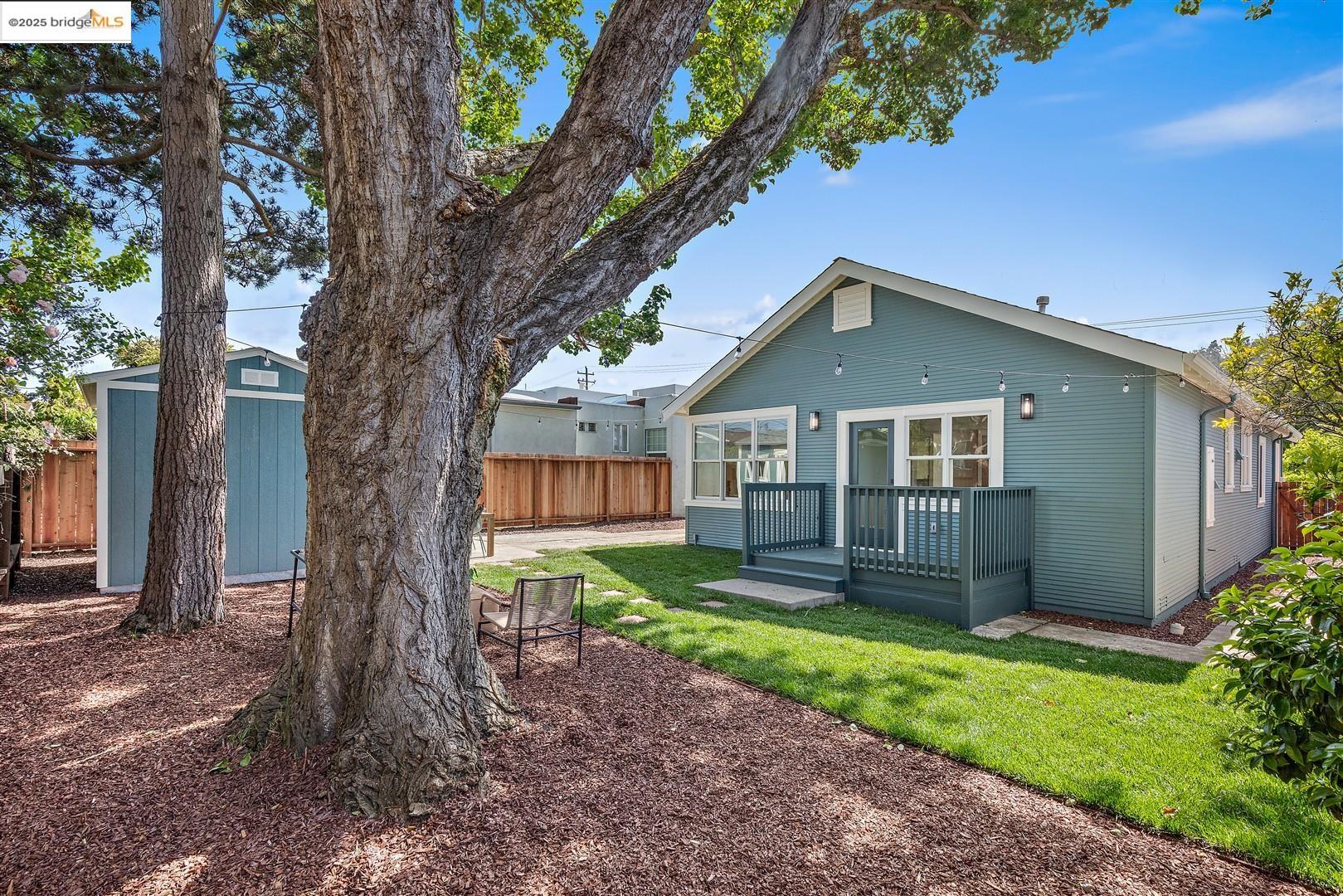 Detail Gallery Image 45 of 49 For 615 Kains Ave, Albany,  CA 94706 - 3 Beds | 2 Baths