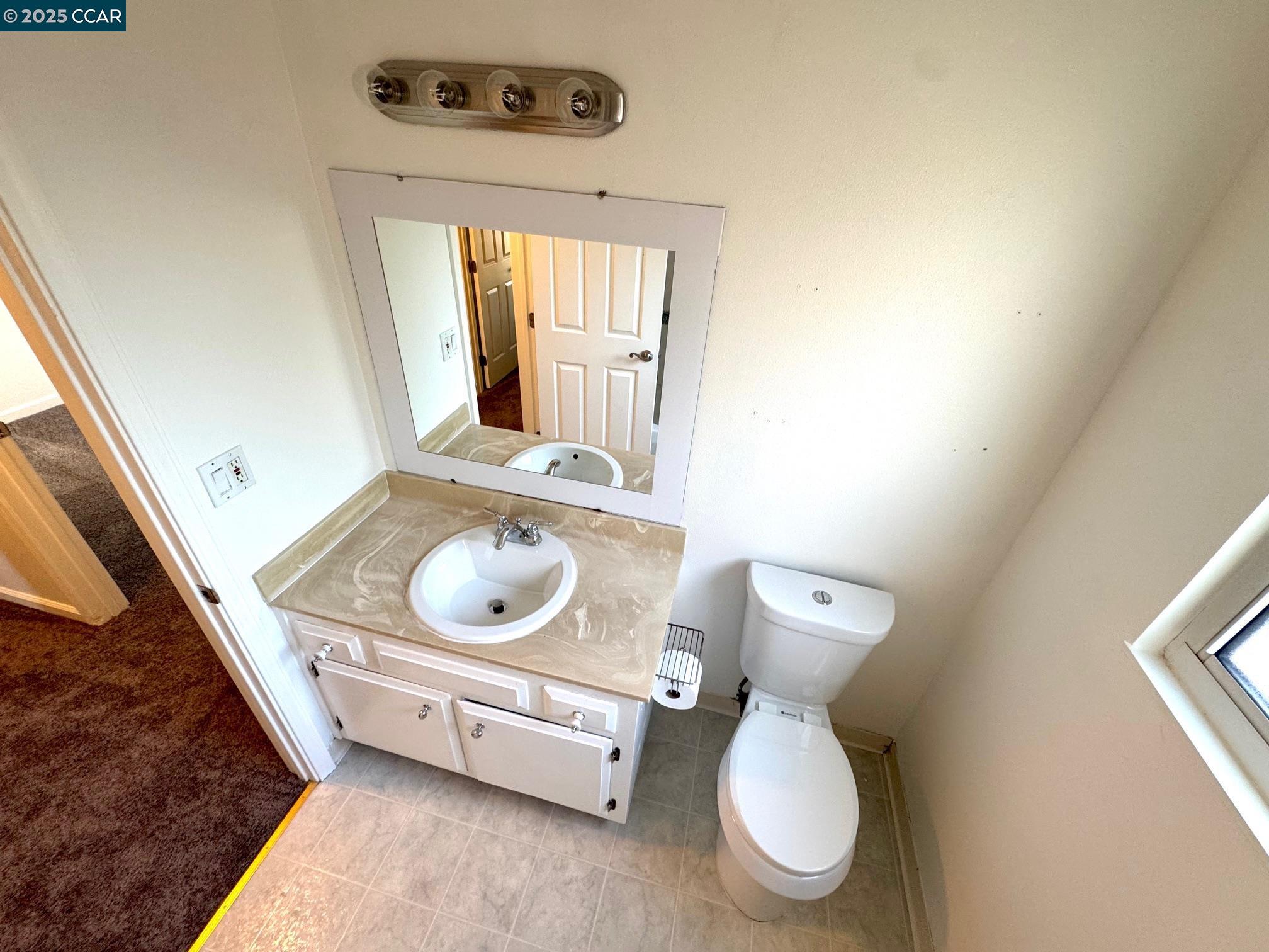 Detail Gallery Image 16 of 25 For 2139 Chestnut Dr, Pittsburg,  CA 94565 - 3 Beds | 2 Baths