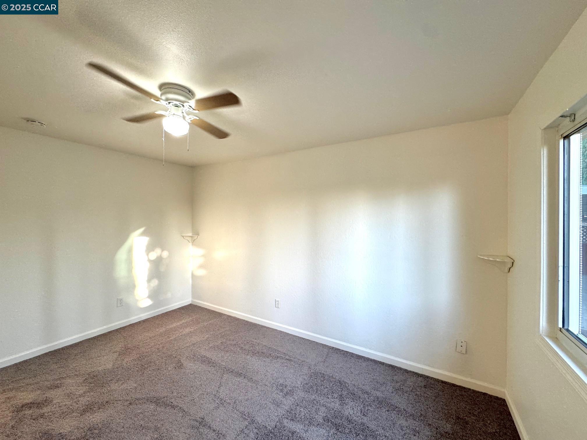 Detail Gallery Image 20 of 25 For 2139 Chestnut Dr, Pittsburg,  CA 94565 - 3 Beds | 2 Baths