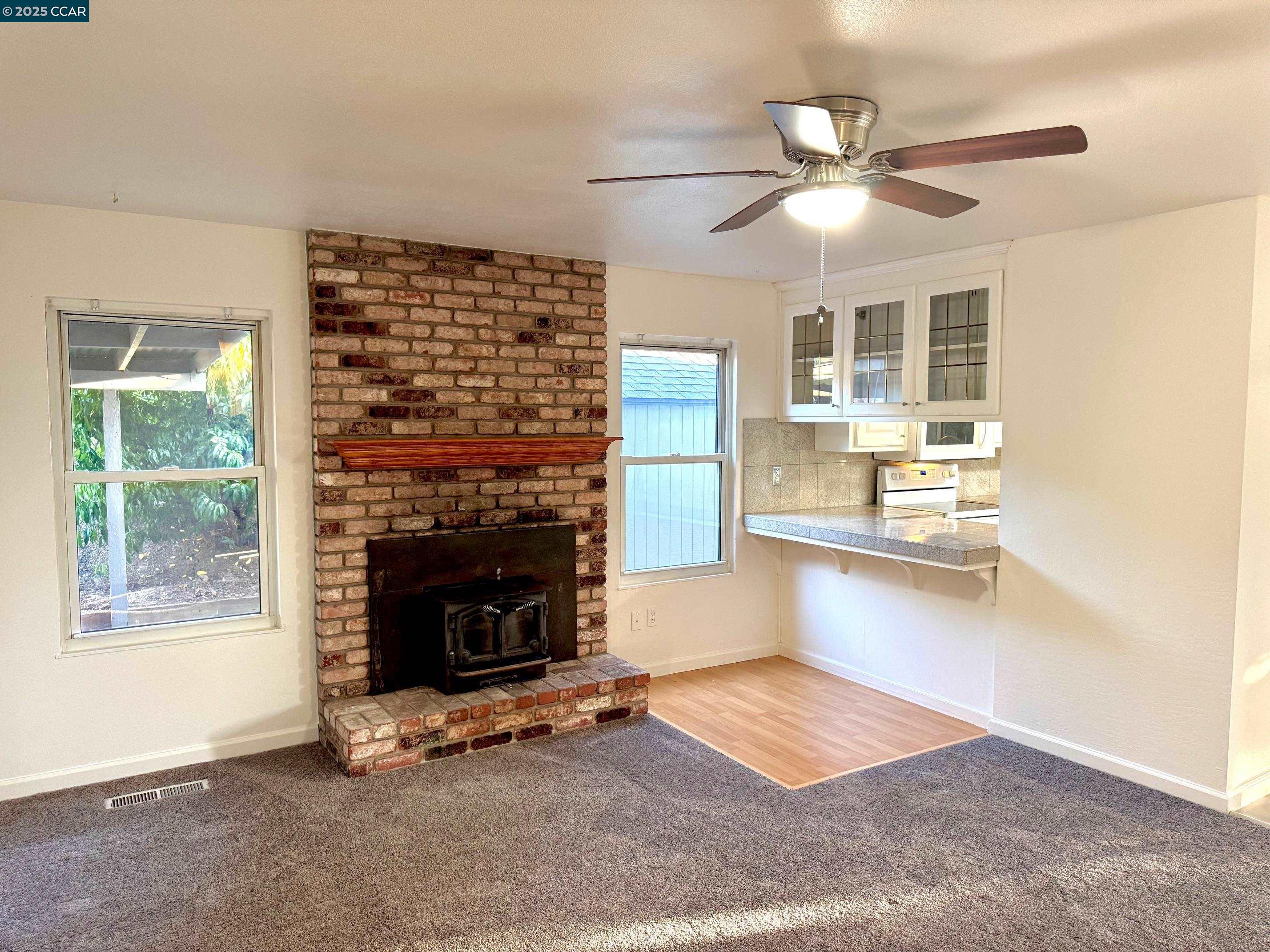 Detail Gallery Image 9 of 25 For 2139 Chestnut Dr, Pittsburg,  CA 94565 - 3 Beds | 2 Baths