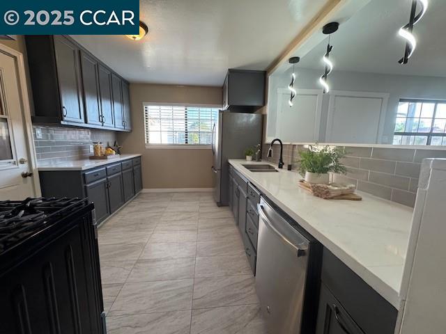 Detail Gallery Image 12 of 34 For 2943 Mckenzie Dr., Richmond,  CA 94806 - 3 Beds | 2 Baths