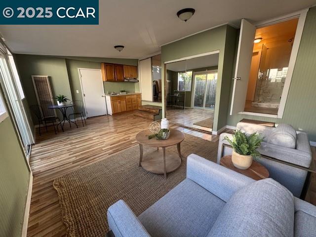 Detail Gallery Image 18 of 34 For 2943 Mckenzie Dr., Richmond,  CA 94806 - 3 Beds | 2 Baths