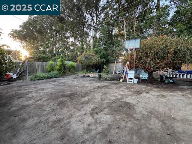 Detail Gallery Image 22 of 34 For 2943 Mckenzie Dr., Richmond,  CA 94806 - 3 Beds | 2 Baths
