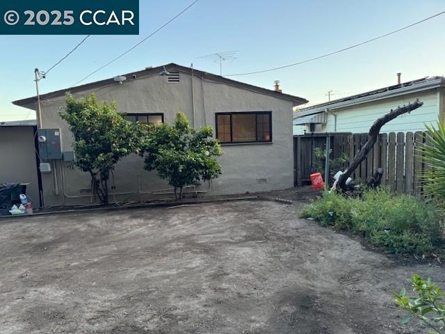 Detail Gallery Image 23 of 34 For 2943 Mckenzie Dr., Richmond,  CA 94806 - 3 Beds | 2 Baths