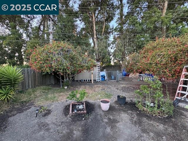 Detail Gallery Image 25 of 34 For 2943 Mckenzie Dr., Richmond,  CA 94806 - 3 Beds | 2 Baths