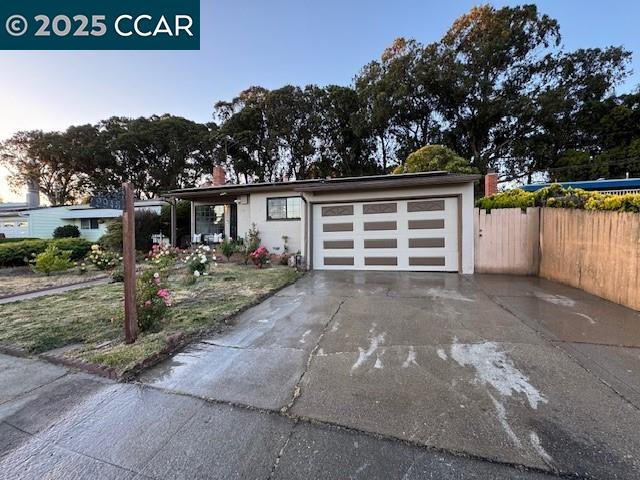 Detail Gallery Image 5 of 34 For 2943 Mckenzie Dr., Richmond,  CA 94806 - 3 Beds | 2 Baths