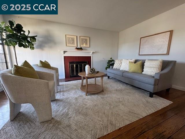 Detail Gallery Image 8 of 34 For 2943 Mckenzie Dr., Richmond,  CA 94806 - 3 Beds | 2 Baths