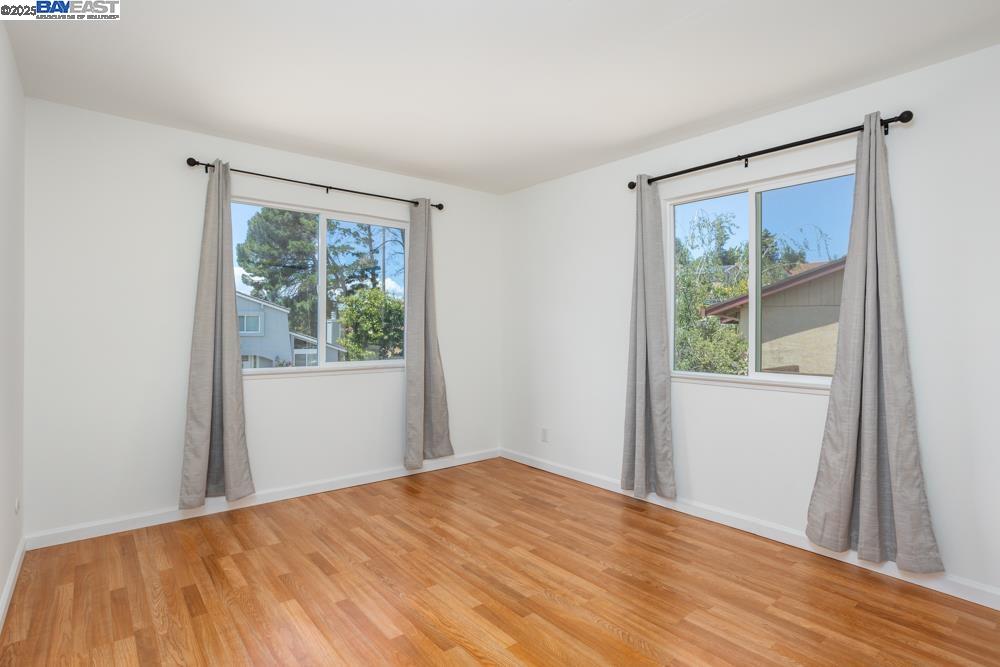 Detail Gallery Image 26 of 33 For 457 Violet Rd, Hercules,  CA 94547 - 4 Beds | 3 Baths