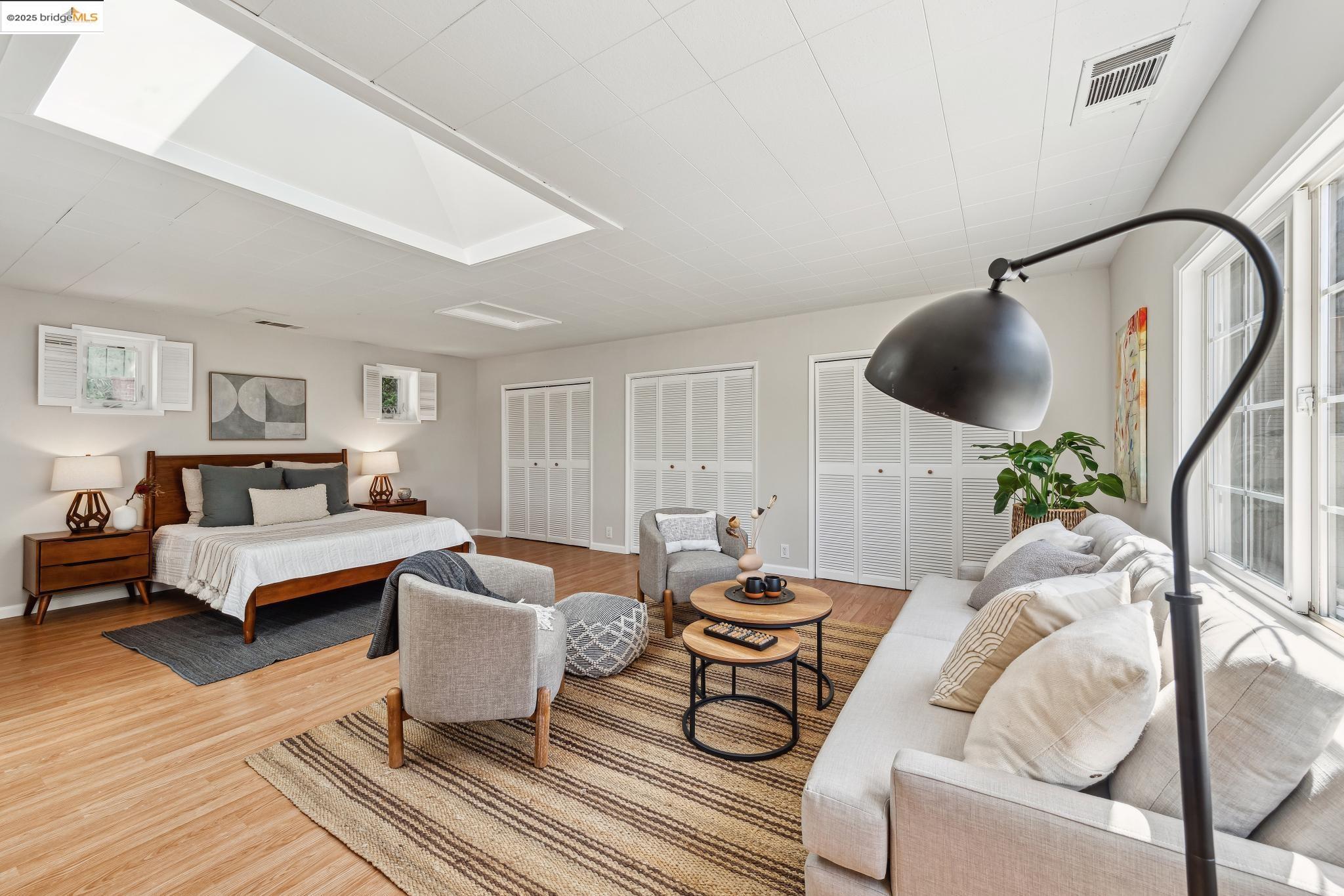 Detail Gallery Image 34 of 42 For 5625 Snake Rd, Oakland,  CA 94611 - 2 Beds | 2 Baths