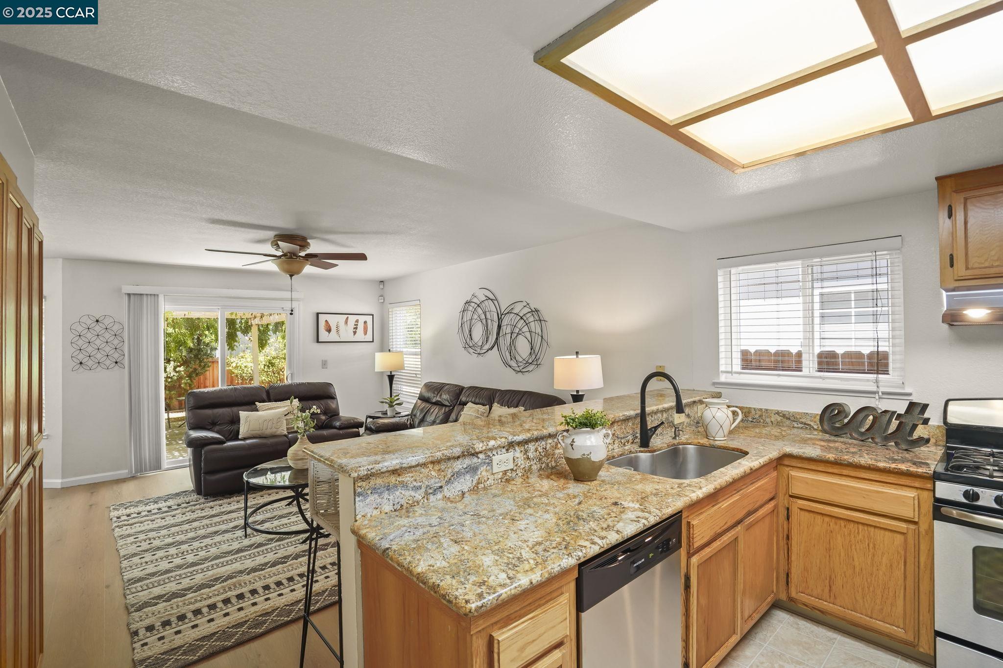 Detail Gallery Image 12 of 24 For 192 Anchor Drive, Bay Point,  CA 94565-3068 - 3 Beds | 2/1 Baths