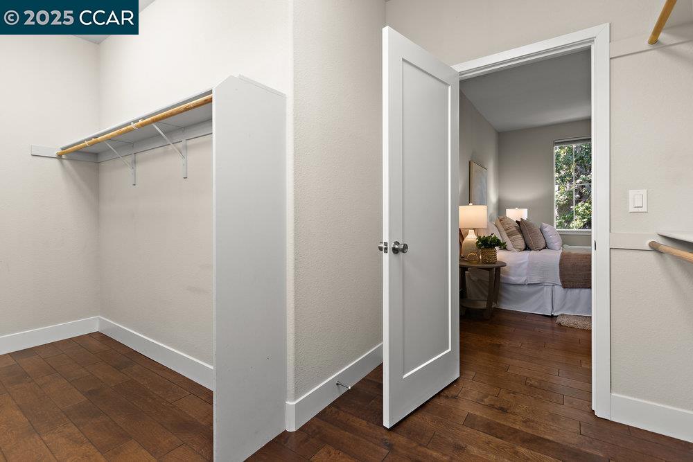 Detail Gallery Image 17 of 45 For 2299 Overlook Dr, Walnut Creek,  CA 94597 - 3 Beds | 2/1 Baths