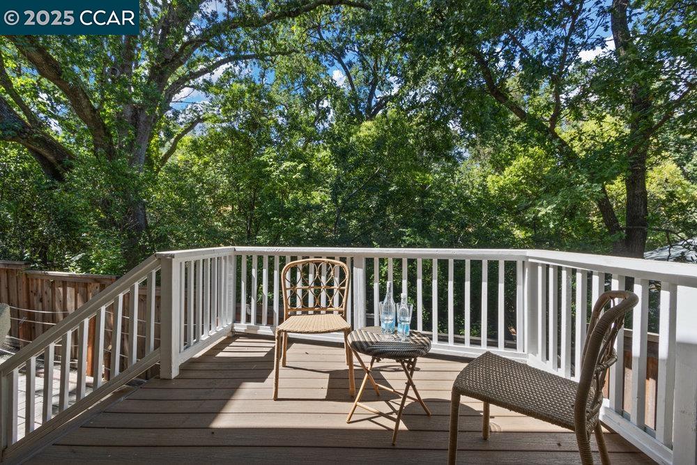 Detail Gallery Image 28 of 45 For 2299 Overlook Dr, Walnut Creek,  CA 94597 - 3 Beds | 2/1 Baths