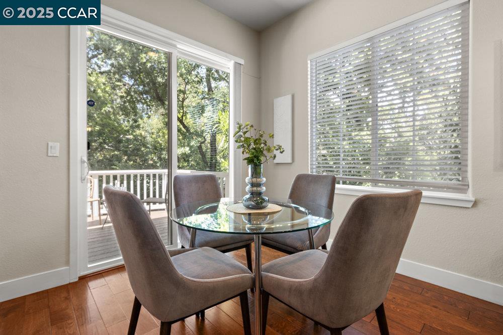 Detail Gallery Image 6 of 45 For 2299 Overlook Dr, Walnut Creek,  CA 94597 - 3 Beds | 2/1 Baths