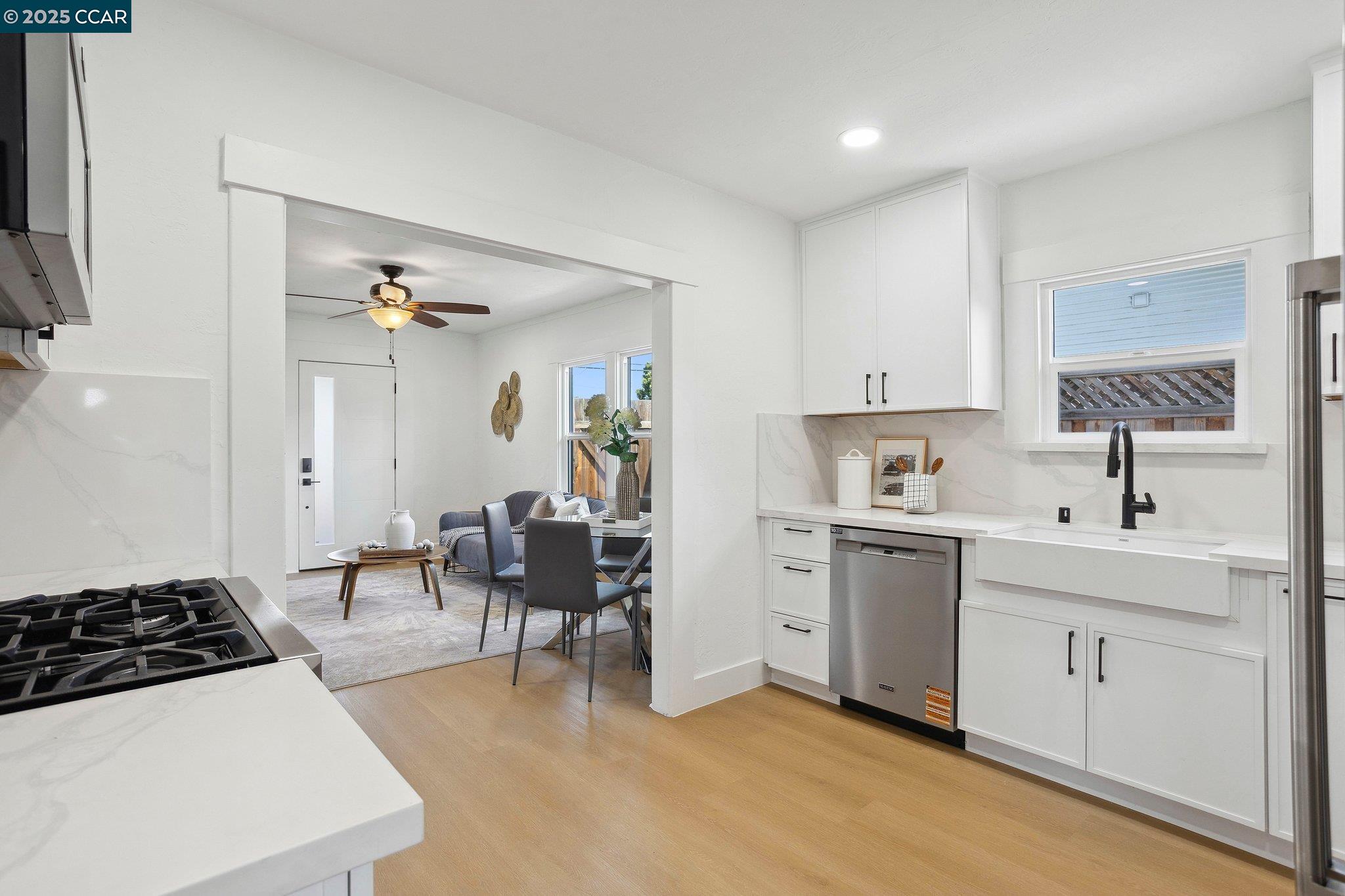 Detail Gallery Image 16 of 44 For 151 Topeka Ave, San Jose,  CA 95128 - 2 Beds | 1 Baths