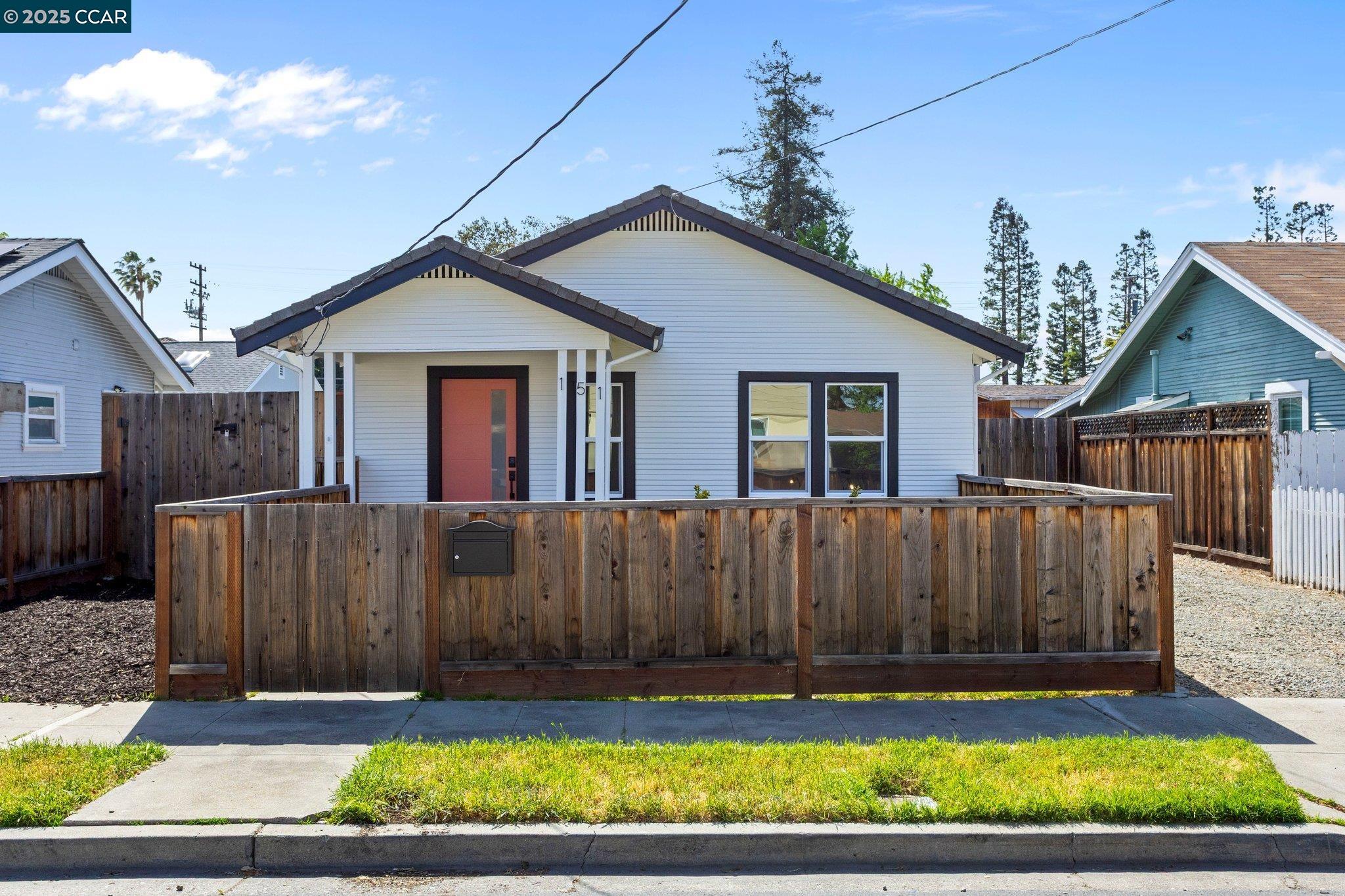 Detail Gallery Image 3 of 44 For 151 Topeka Ave, San Jose,  CA 95128 - 2 Beds | 1 Baths