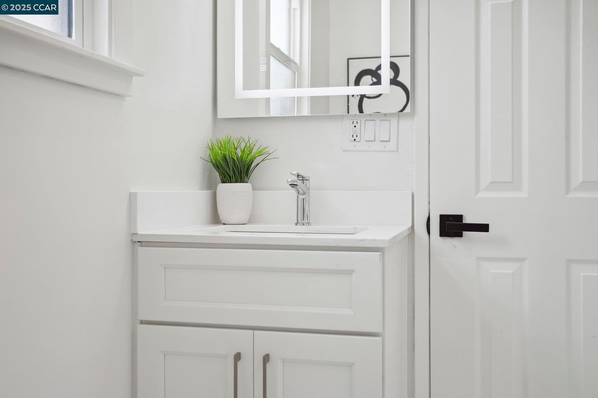 Detail Gallery Image 24 of 44 For 151 Topeka Ave, San Jose,  CA 95128 - 2 Beds | 1 Baths