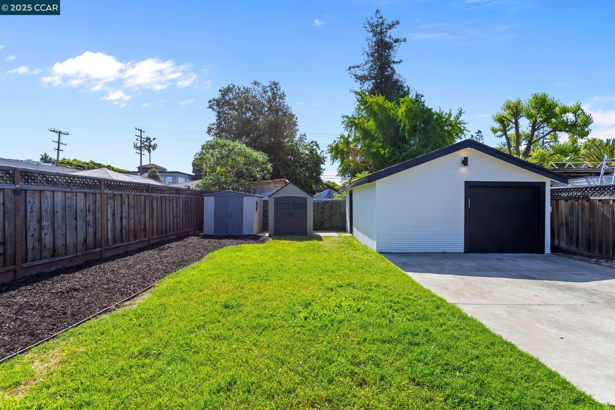 Detail Gallery Image 37 of 44 For 151 Topeka Ave, San Jose,  CA 95128 - 2 Beds | 1 Baths