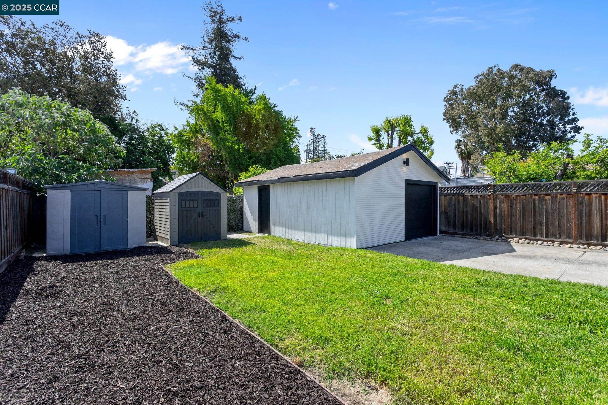 Detail Gallery Image 38 of 44 For 151 Topeka Ave, San Jose,  CA 95128 - 2 Beds | 1 Baths