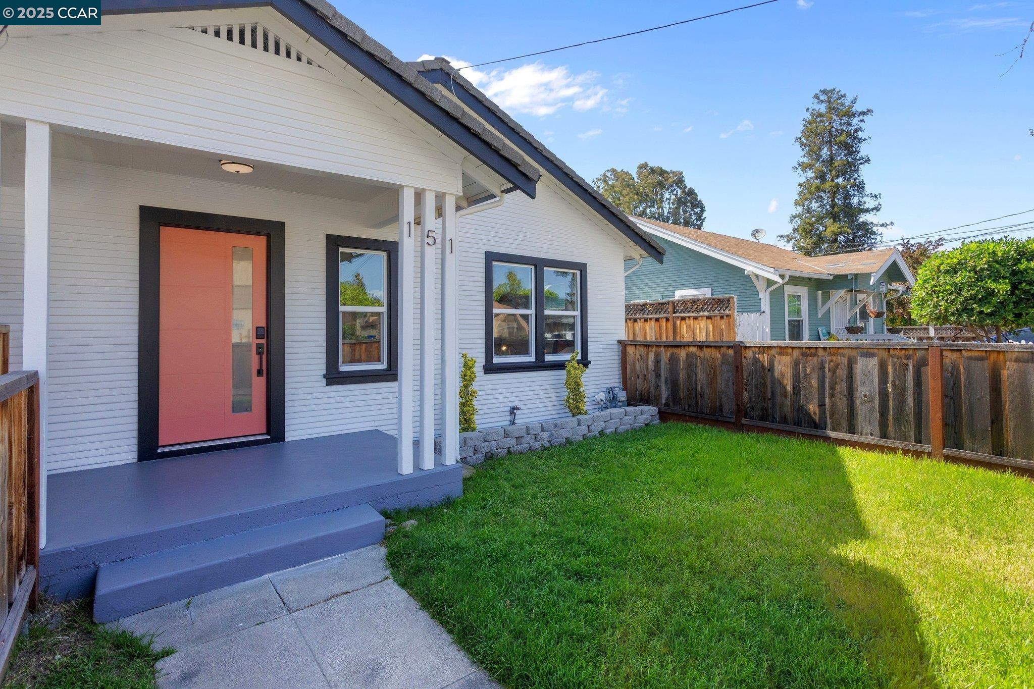 Detail Gallery Image 7 of 44 For 151 Topeka Ave, San Jose,  CA 95128 - 2 Beds | 1 Baths