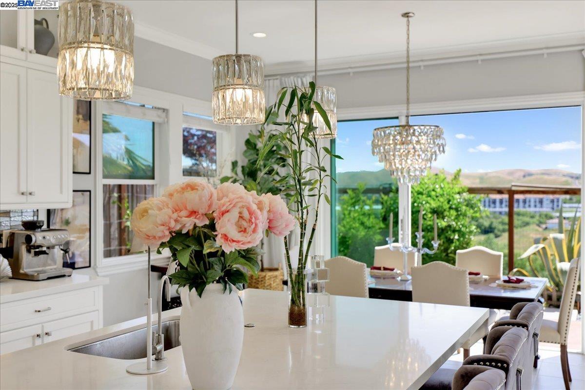 Detail Gallery Image 19 of 60 For 1059 Trumpet Vine Ln, San Ramon,  CA 94582 - 4 Beds | 3/1 Baths