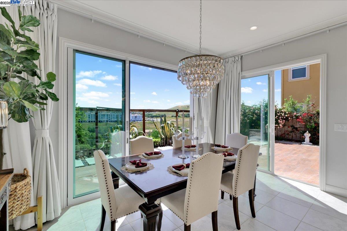 Detail Gallery Image 20 of 60 For 1059 Trumpet Vine Ln, San Ramon,  CA 94582 - 4 Beds | 3/1 Baths
