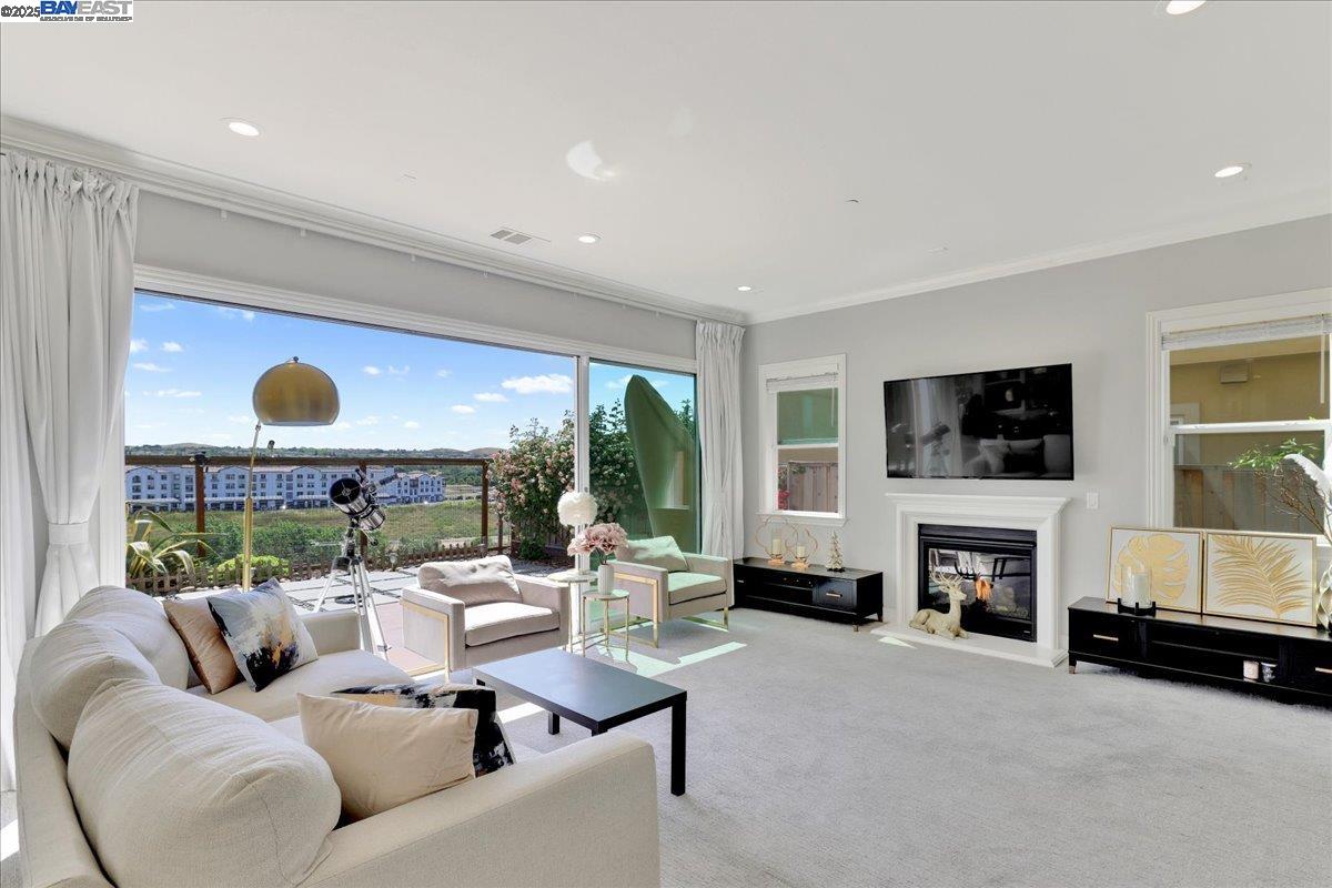 Detail Gallery Image 5 of 60 For 1059 Trumpet Vine Ln, San Ramon,  CA 94582 - 4 Beds | 3/1 Baths