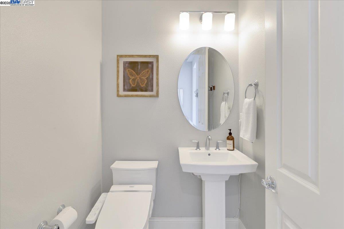 Detail Gallery Image 46 of 60 For 1059 Trumpet Vine Ln, San Ramon,  CA 94582 - 4 Beds | 3/1 Baths