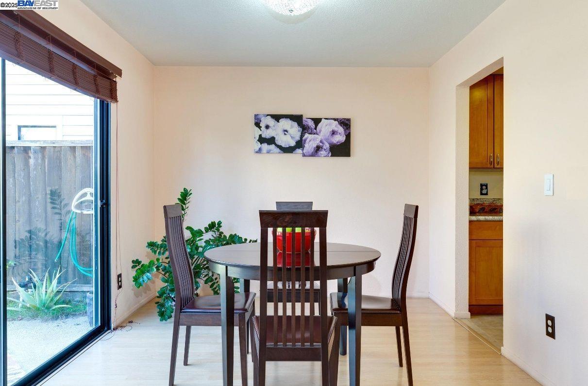 Detail Gallery Image 34 of 39 For 35 Leonard Ct, Alameda,  CA 94502 - 2 Beds | 2/1 Baths