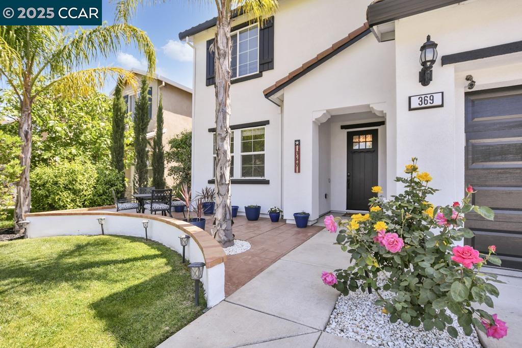 Detail Gallery Image 2 of 51 For 369 Myrtle Ln, Oakley,  CA 94561 - 5 Beds | 3 Baths