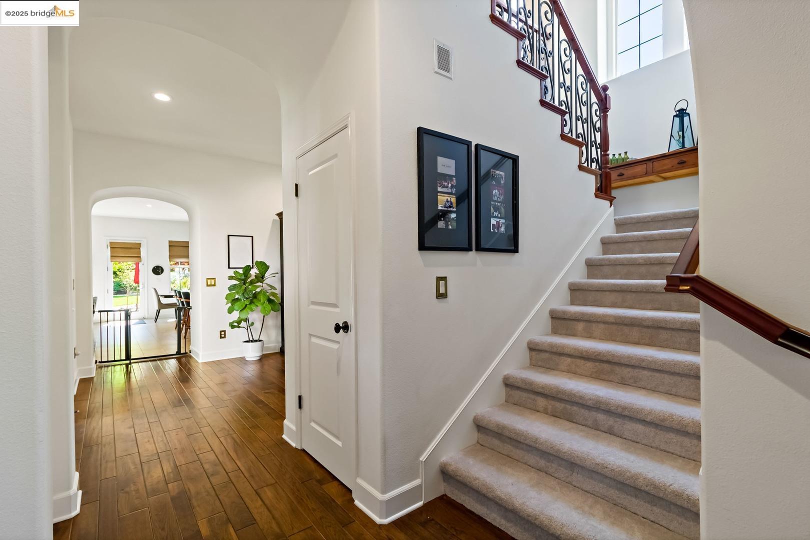 Detail Gallery Image 25 of 57 For 1930 Killarney Ct, Gilroy,  CA 95020 - 4 Beds | 3/1 Baths