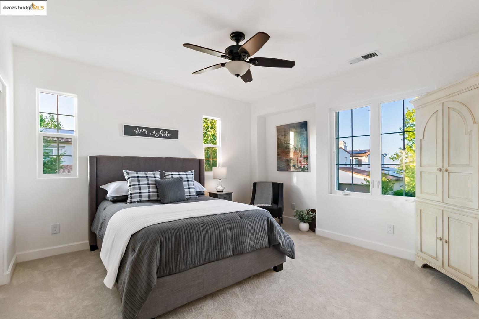 Detail Gallery Image 33 of 57 For 1930 Killarney Ct, Gilroy,  CA 95020 - 4 Beds | 3/1 Baths