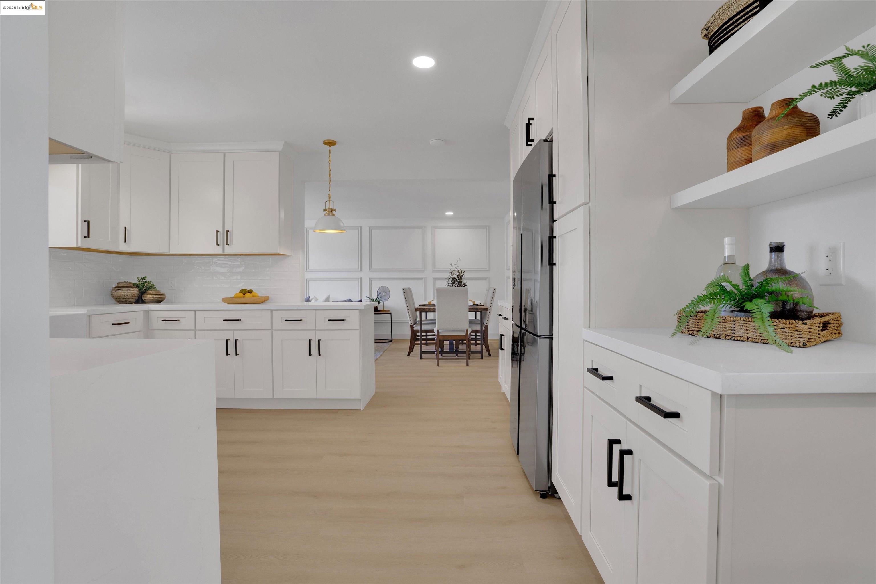 Detail Gallery Image 17 of 43 For 946 Notre Dame Ave, Concord,  CA 94518 - 3 Beds | 2 Baths
