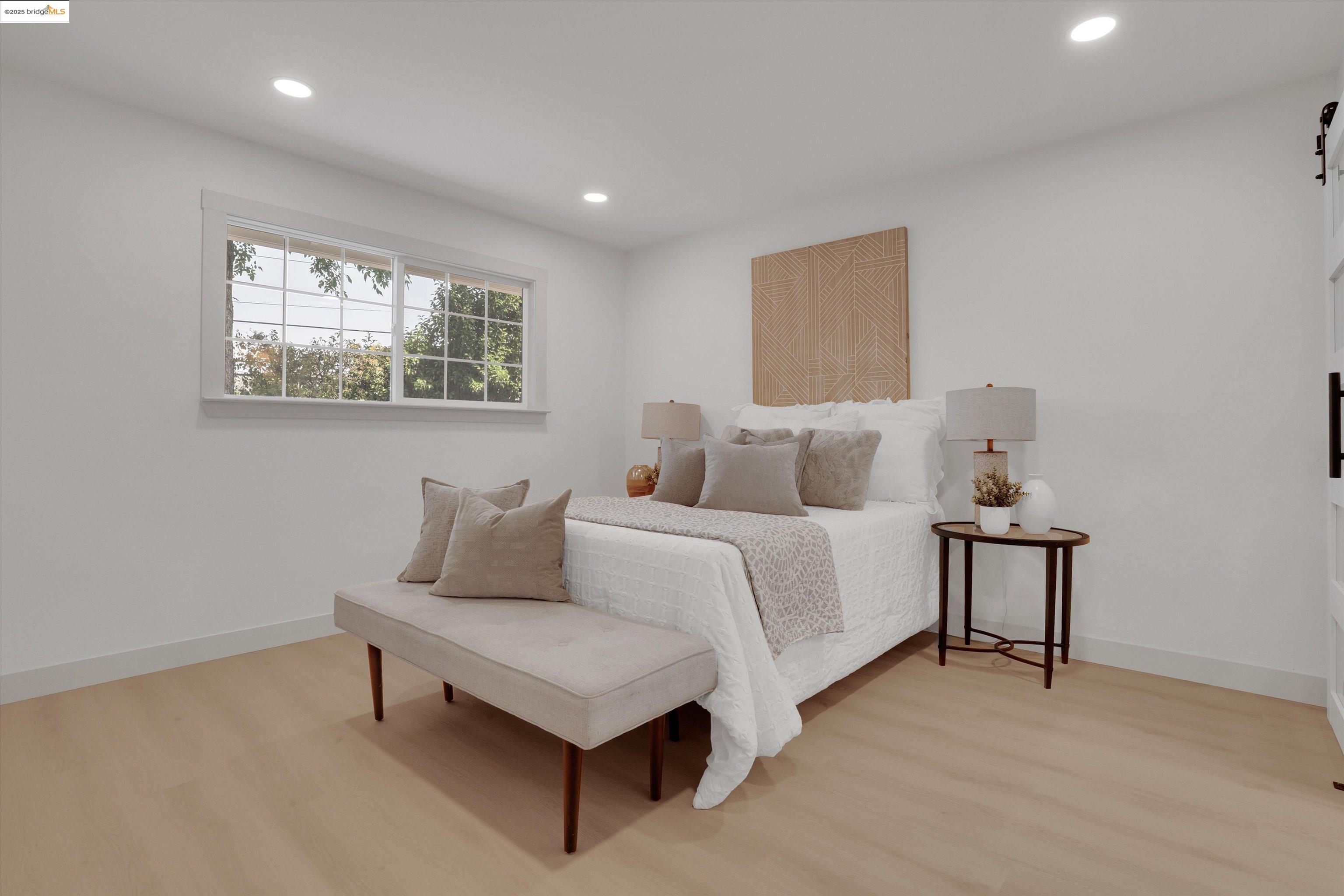 Detail Gallery Image 28 of 43 For 946 Notre Dame Ave, Concord,  CA 94518 - 3 Beds | 2 Baths