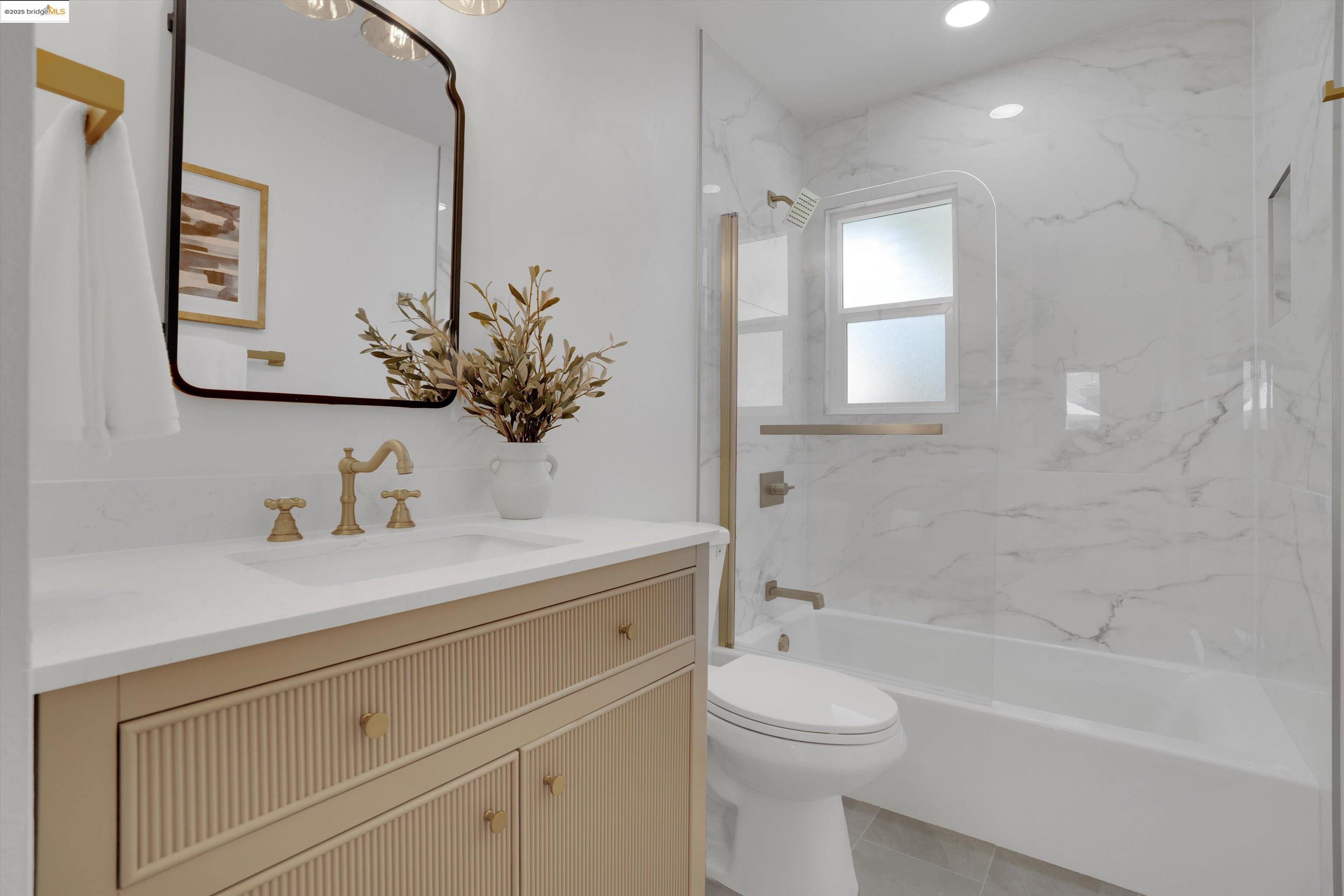 Detail Gallery Image 34 of 43 For 946 Notre Dame Ave, Concord,  CA 94518 - 3 Beds | 2 Baths