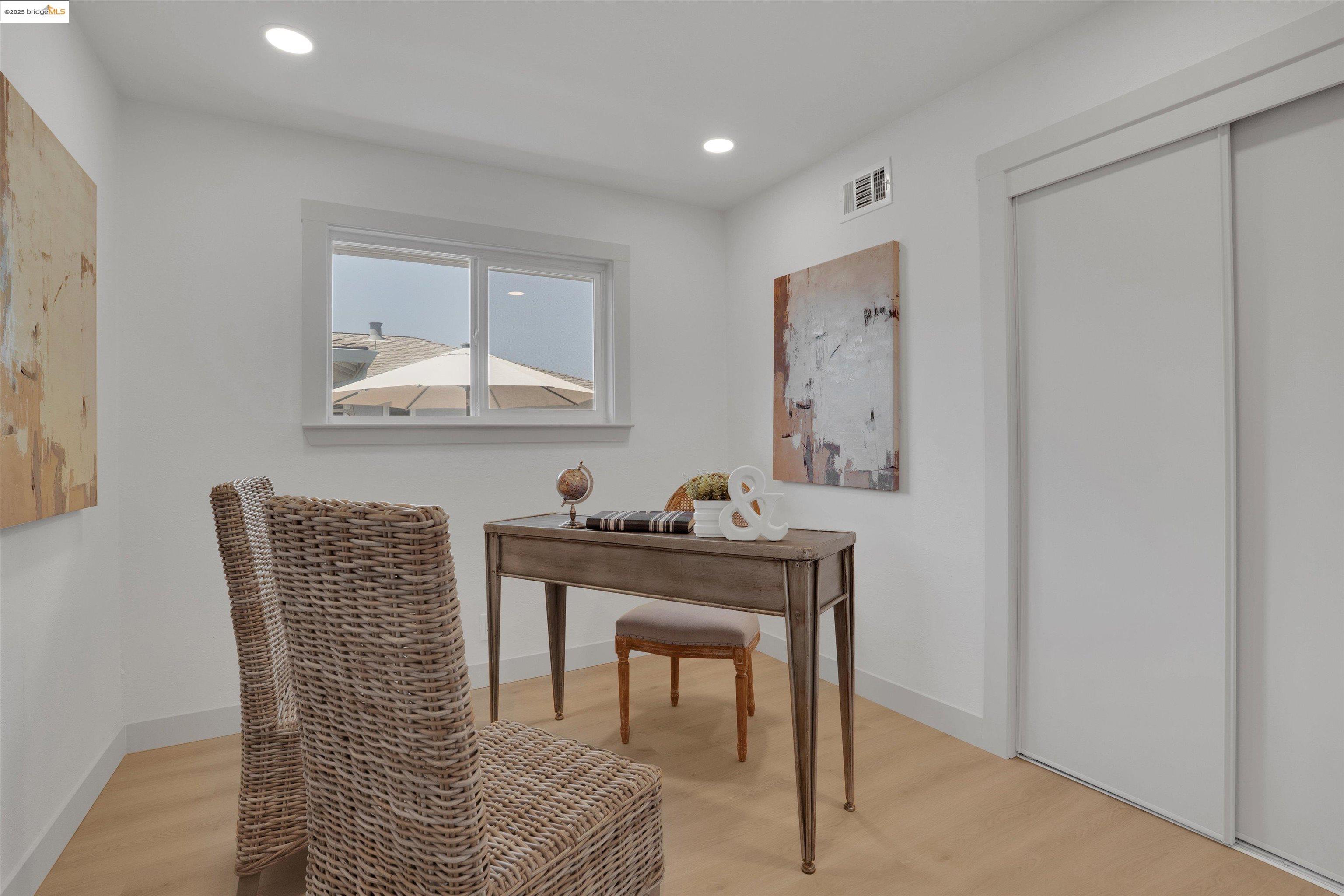 Detail Gallery Image 36 of 43 For 946 Notre Dame Ave, Concord,  CA 94518 - 3 Beds | 2 Baths