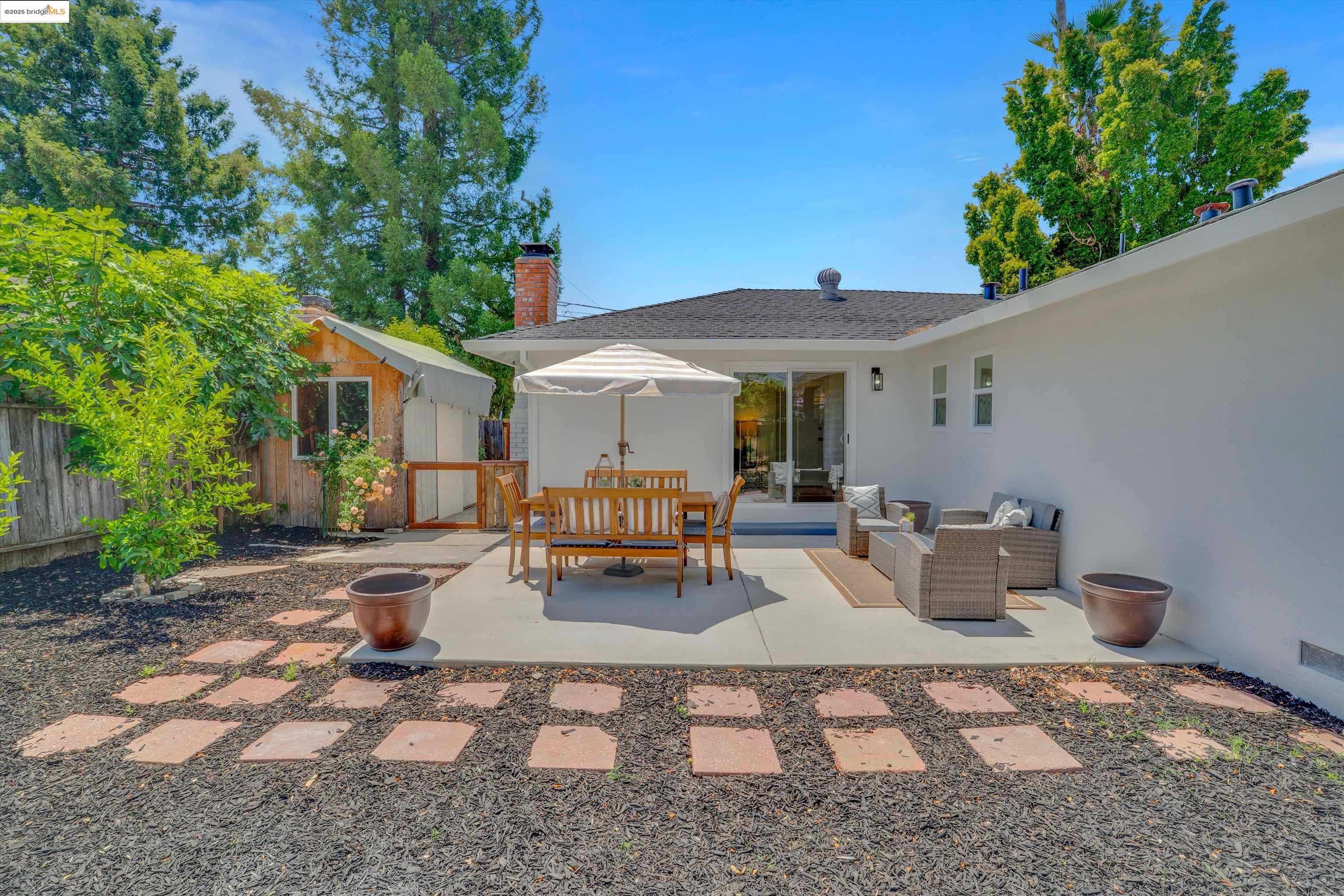 Detail Gallery Image 42 of 43 For 946 Notre Dame Ave, Concord,  CA 94518 - 3 Beds | 2 Baths