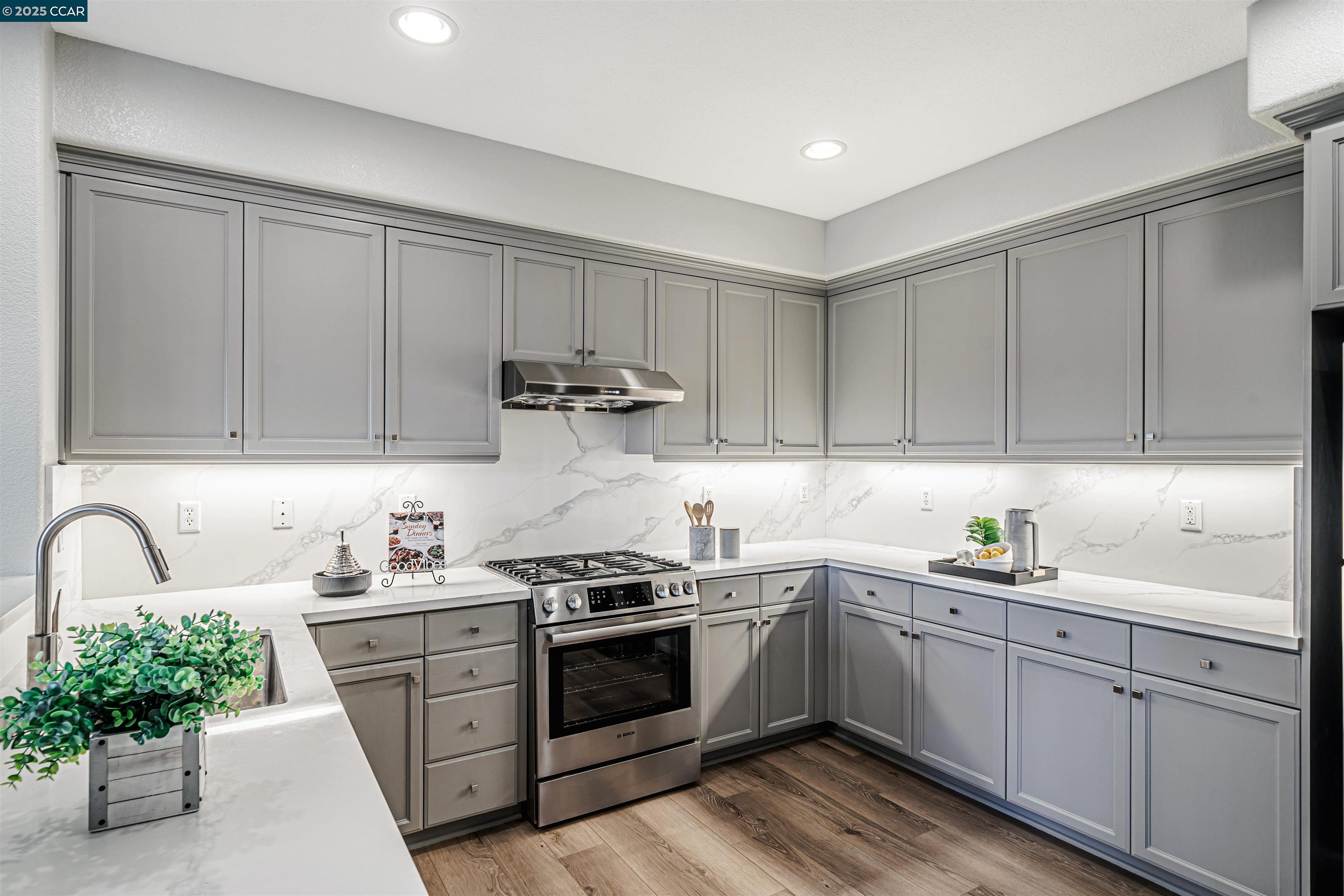 Detail Gallery Image 14 of 45 For 513 Joree Ln, San Ramon,  CA 94582 - 3 Beds | 2/1 Baths
