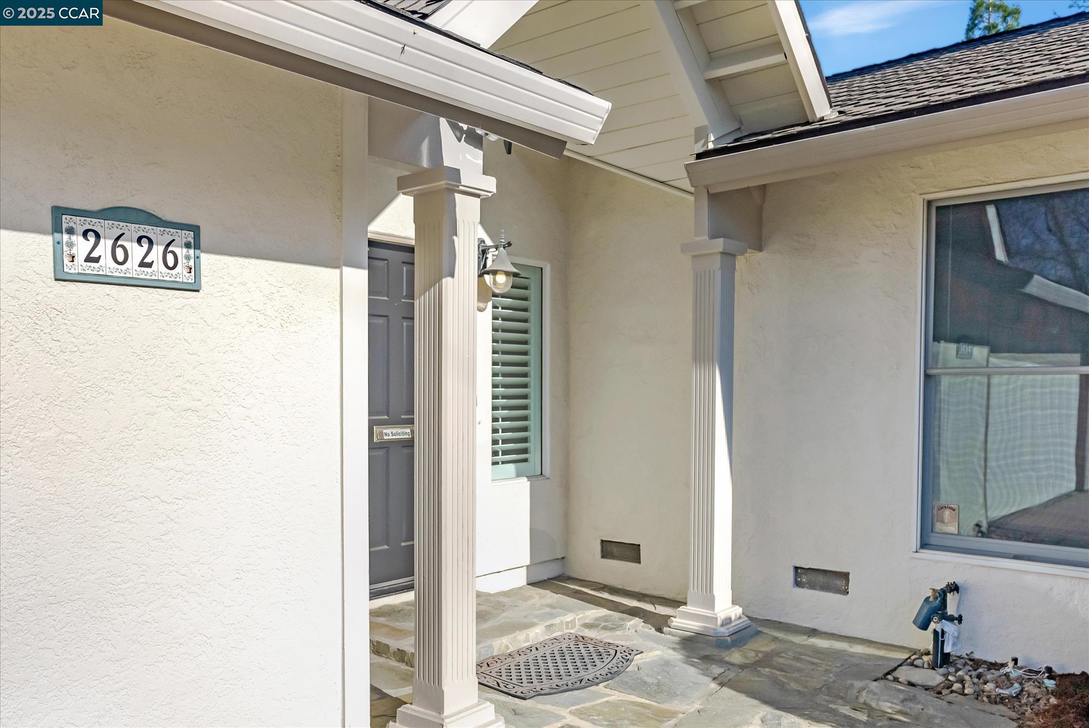 Detail Gallery Image 3 of 33 For 2626 Lariat Ln, Walnut Creek,  CA 94596 - 4 Beds | 2 Baths