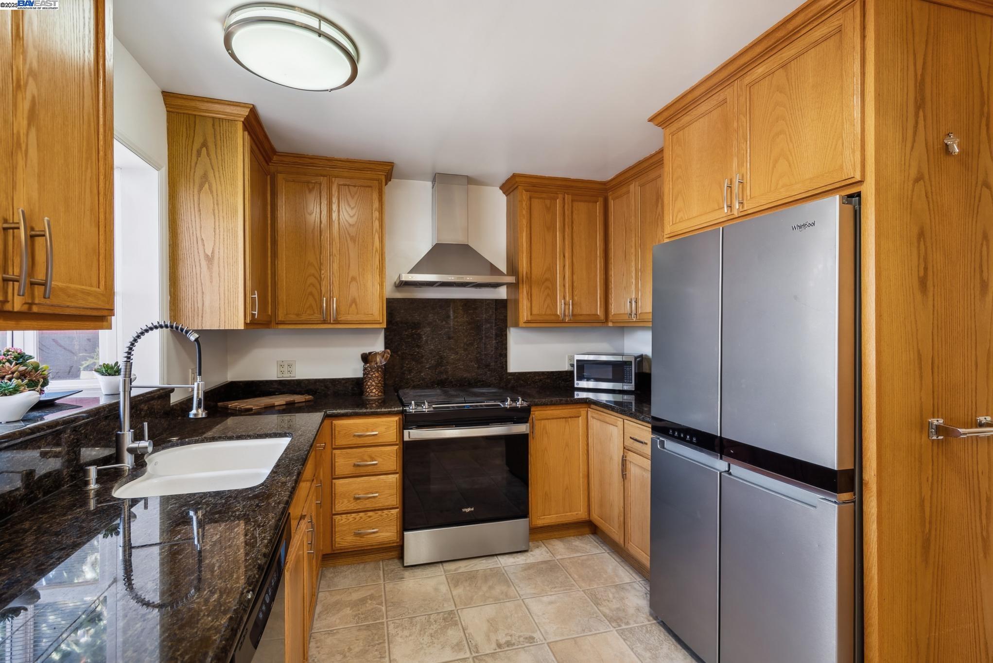 Detail Gallery Image 25 of 59 For 2080 Mendocino St, Seaside,  CA 93955 - 5 Beds | 2 Baths