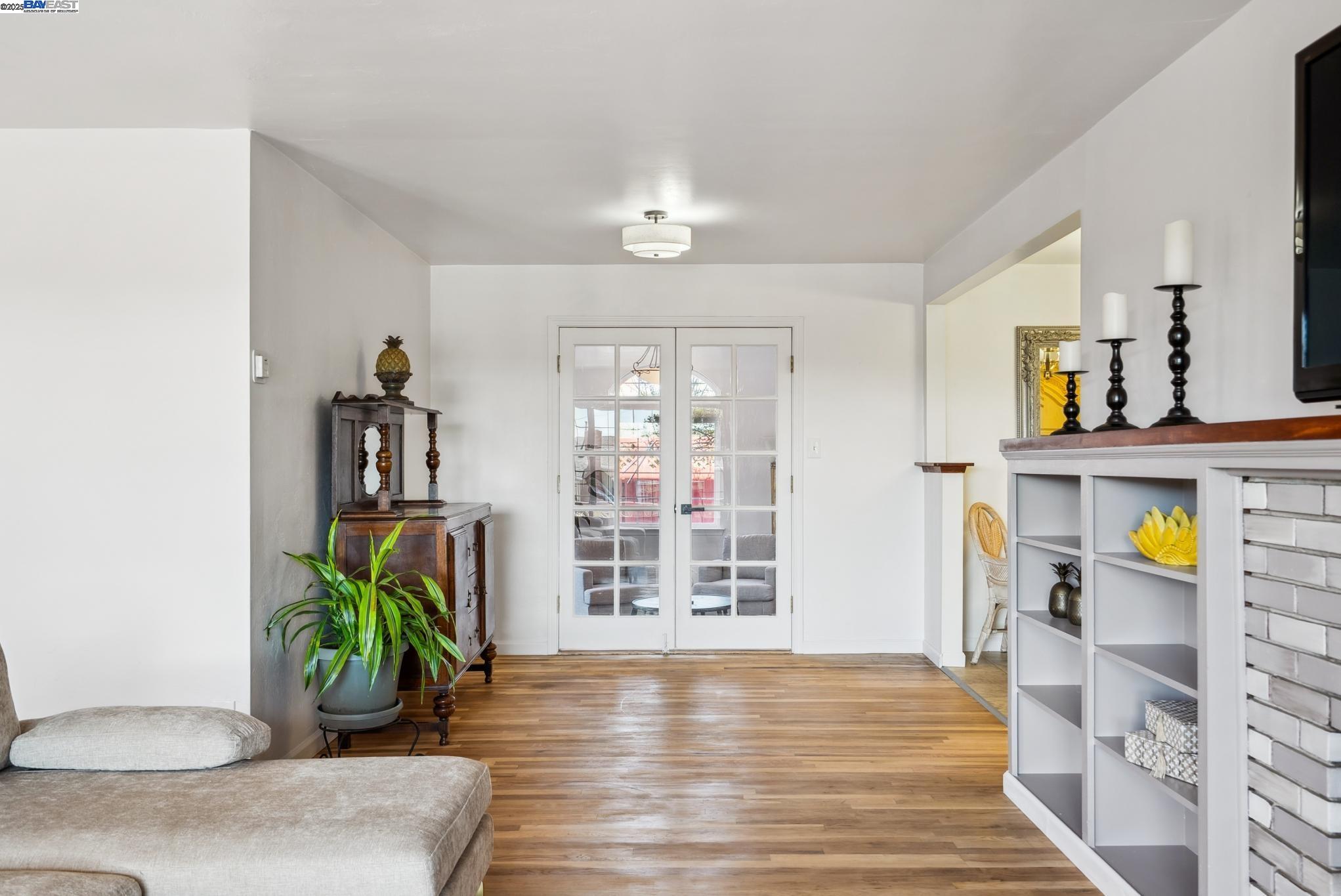 Detail Gallery Image 27 of 59 For 2080 Mendocino St, Seaside,  CA 93955 - 5 Beds | 2 Baths