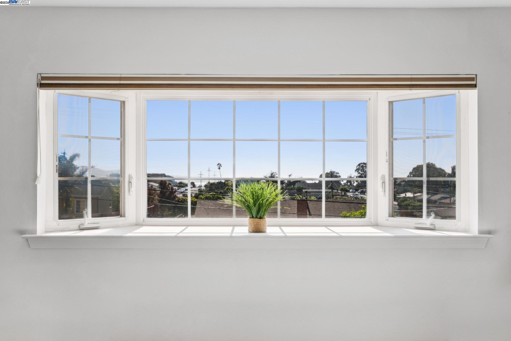 Detail Gallery Image 38 of 59 For 2080 Mendocino St, Seaside,  CA 93955 - 5 Beds | 2 Baths
