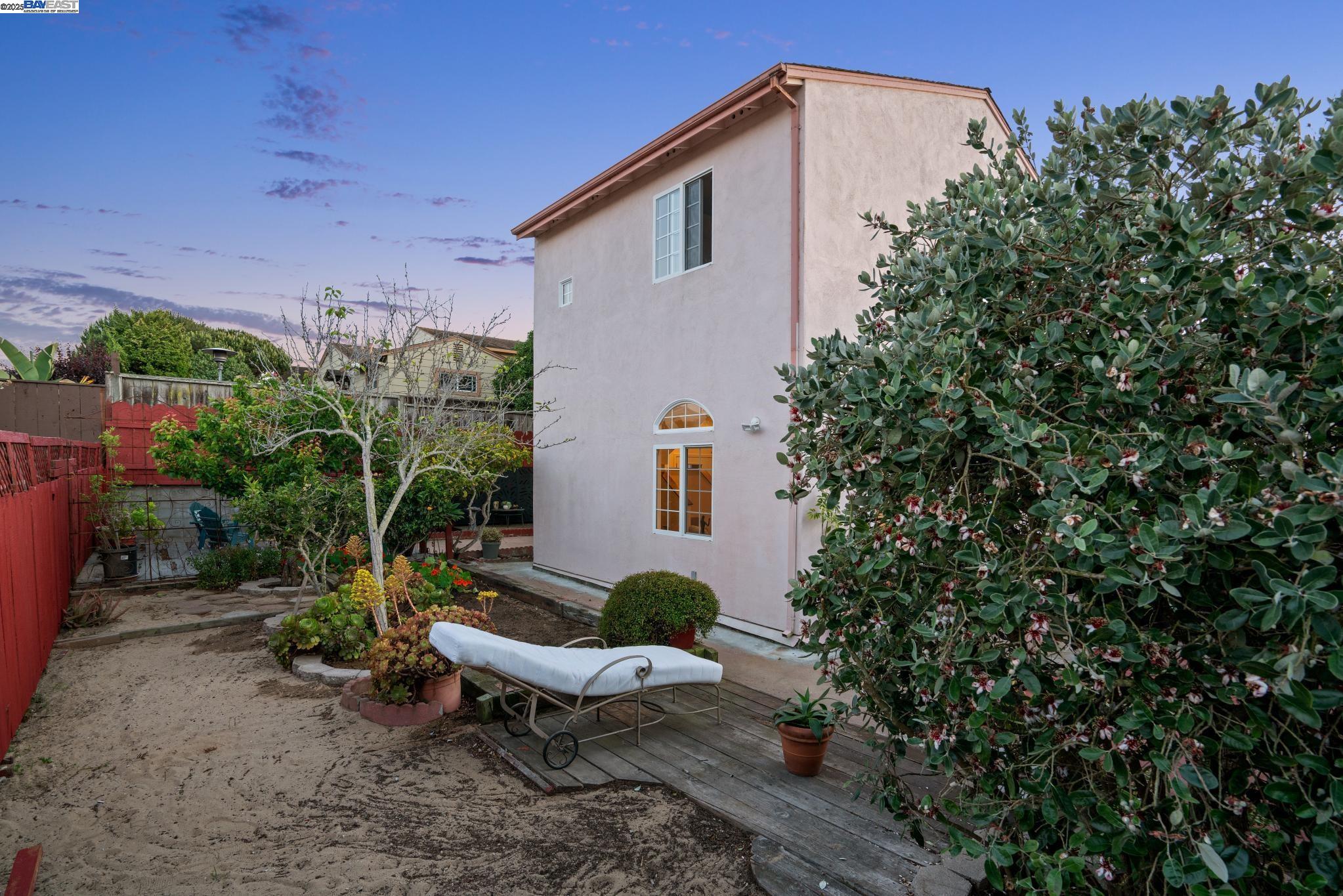 Detail Gallery Image 47 of 59 For 2080 Mendocino St, Seaside,  CA 93955 - 5 Beds | 2 Baths
