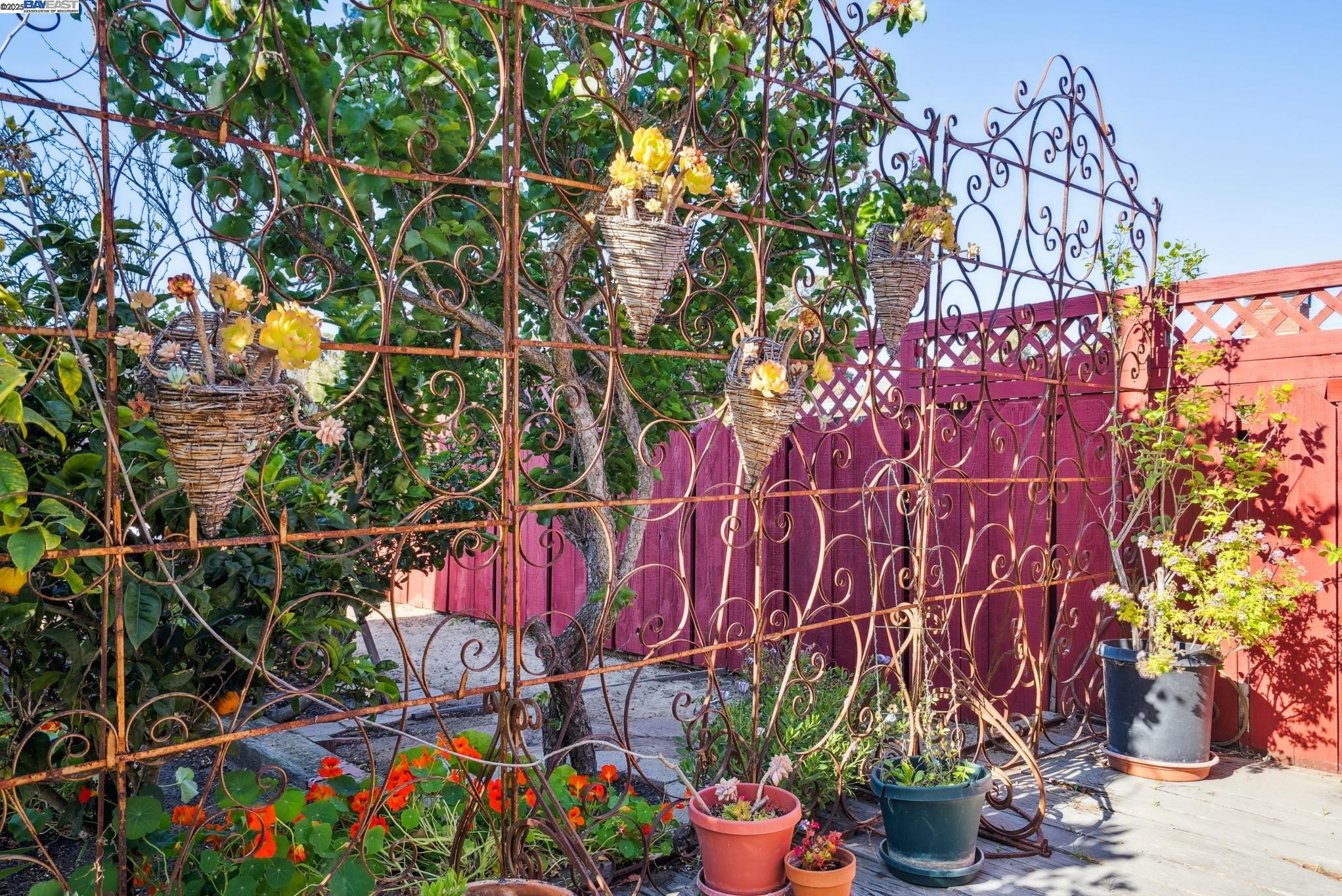 Detail Gallery Image 52 of 59 For 2080 Mendocino St, Seaside,  CA 93955 - 5 Beds | 2 Baths
