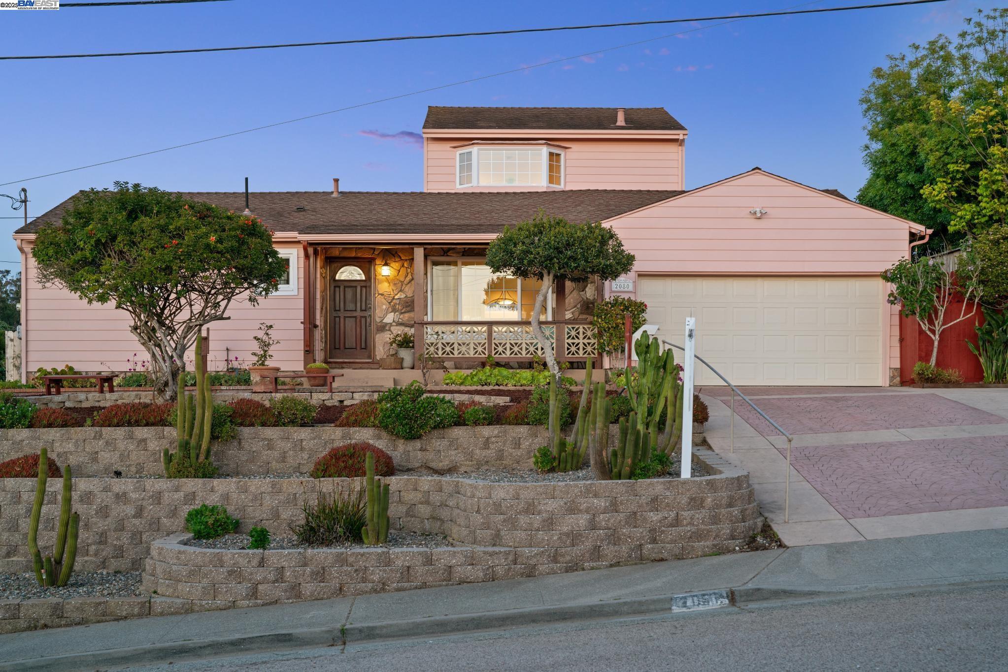 Detail Gallery Image 56 of 59 For 2080 Mendocino St, Seaside,  CA 93955 - 5 Beds | 2 Baths