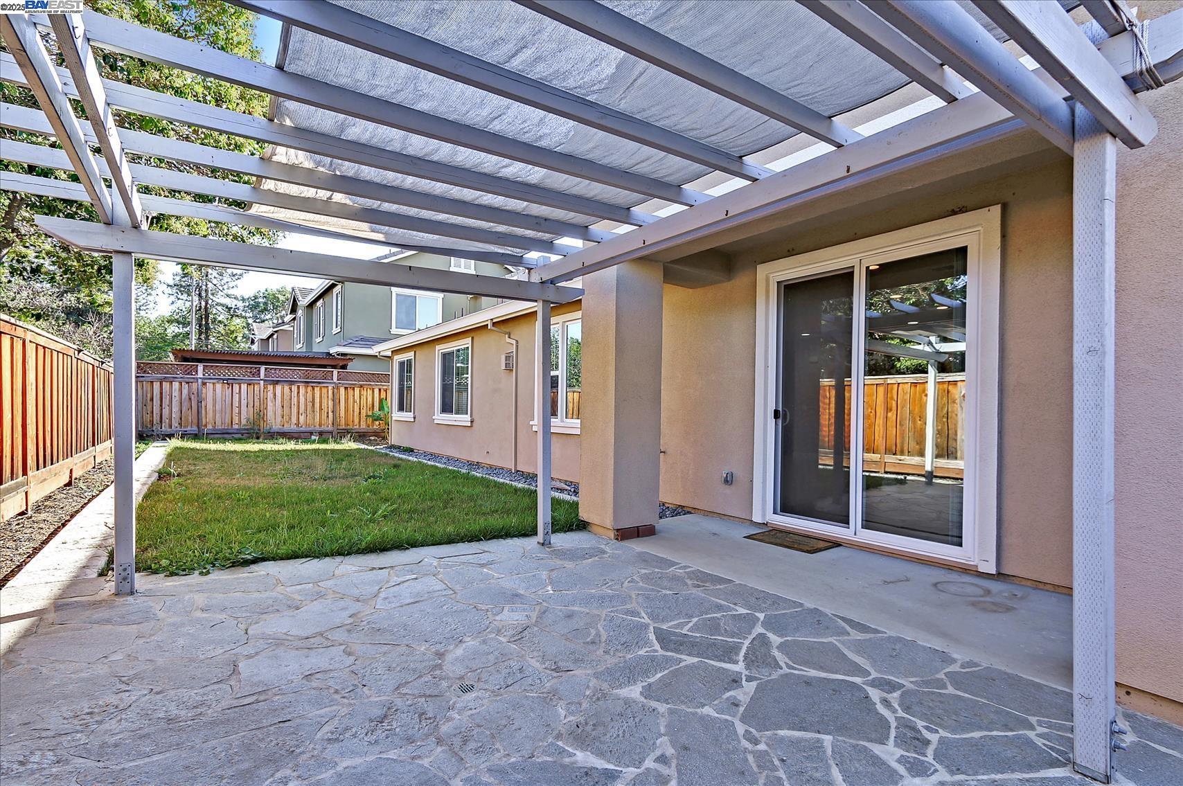Detail Gallery Image 29 of 33 For 1610 Chestnut Grove Way, Concord,  CA 94519 - 3 Beds | 3 Baths